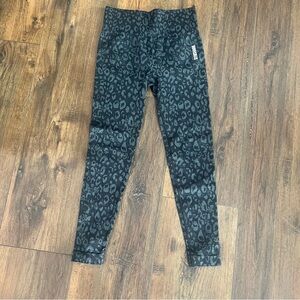 Gym Shark Women's Black Gray Animal Print Compression Leggings Size Medium